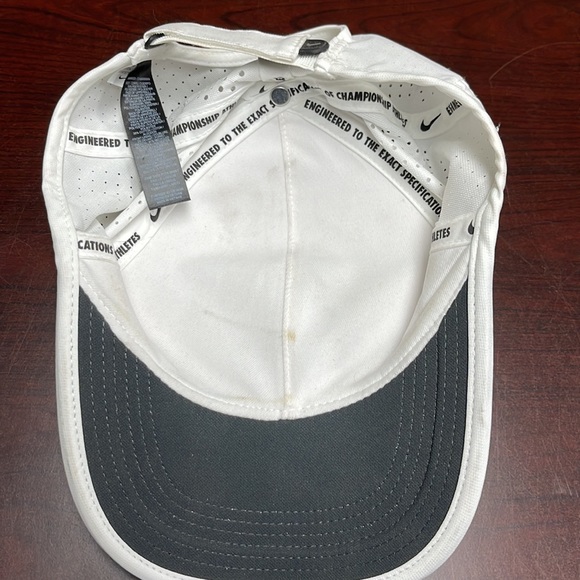 NWOT Nike Hat/Cap - Picture 3 of 4